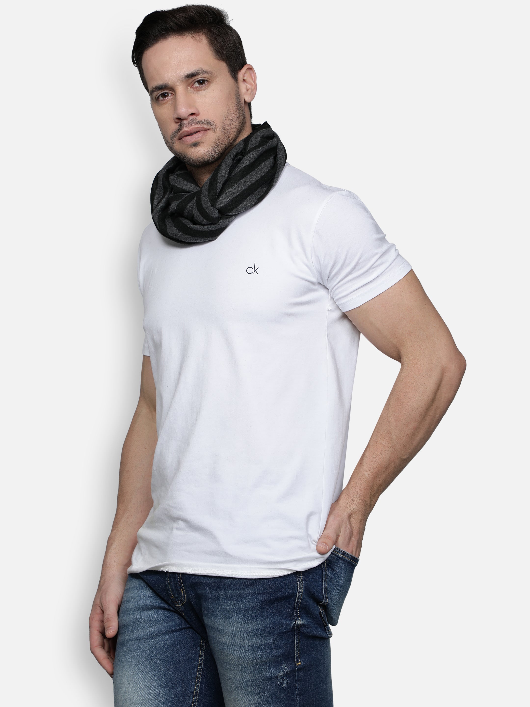 Alvaro Castagnino Men's Grey::Black Colored Check Viscose Muffler