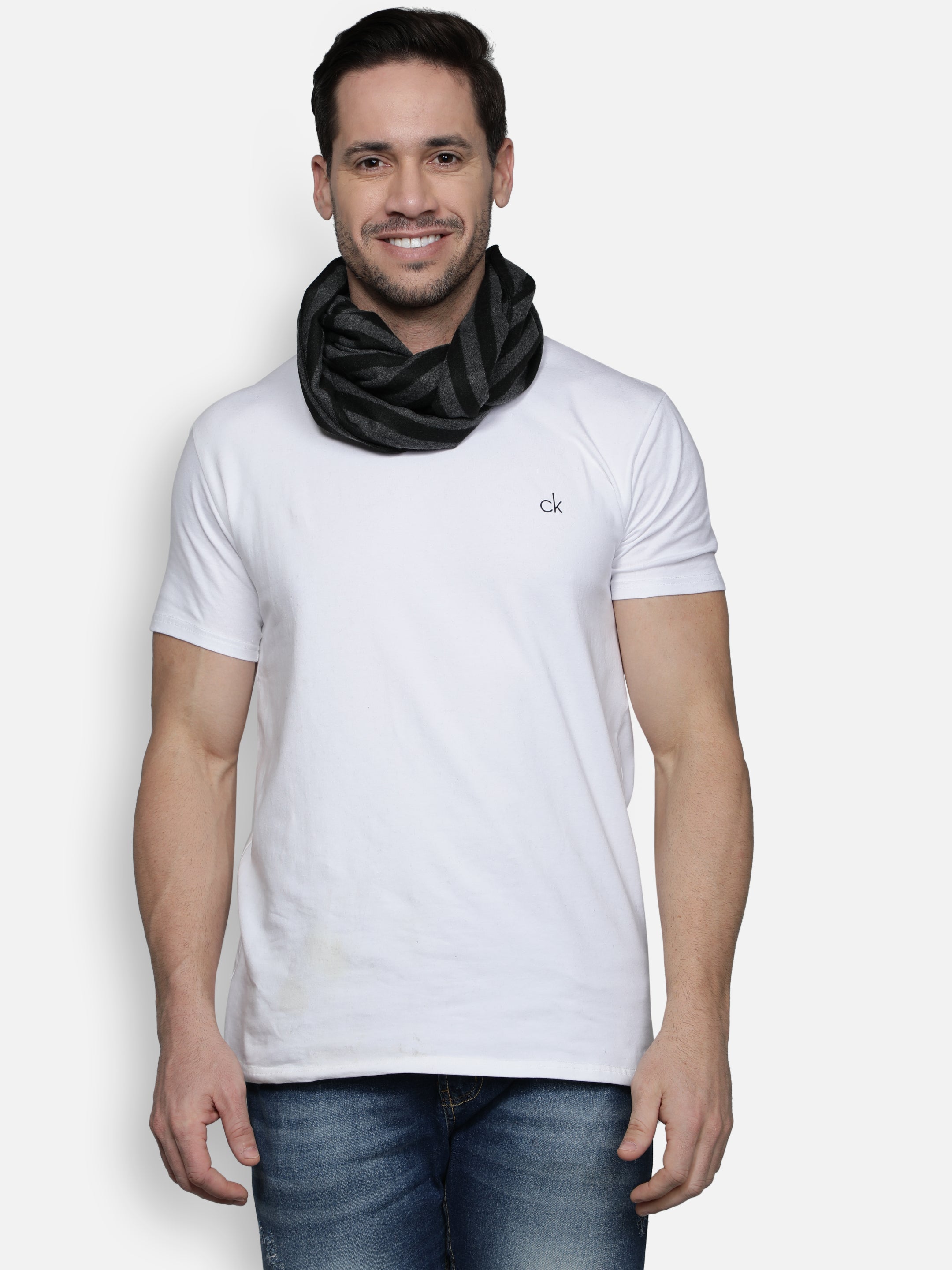 Alvaro Castagnino Men's Grey::Black Colored Check Viscose Muffler