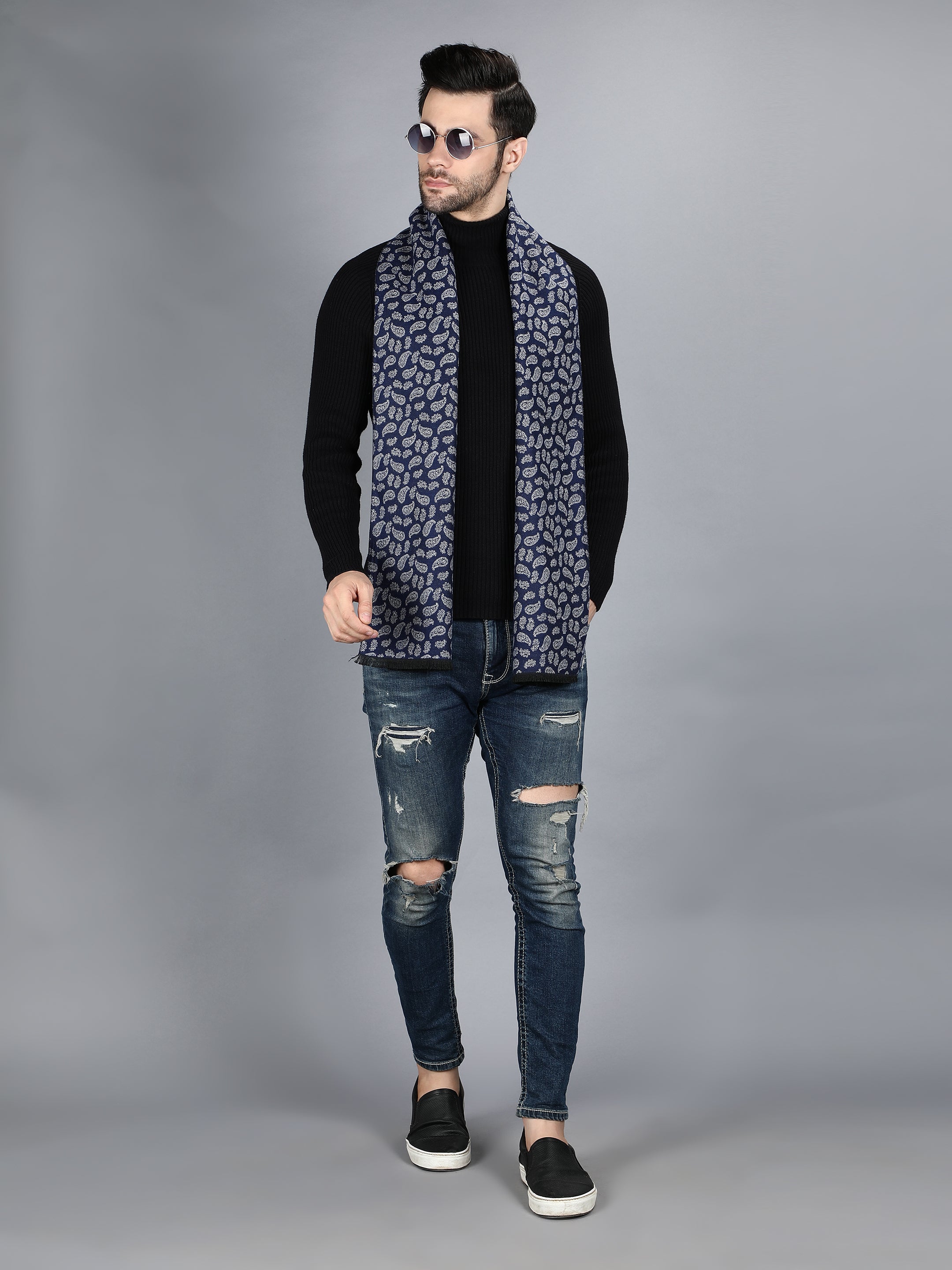 Alvaro Castagnino Men's Blue::Silver Colored  Viscose Muffler