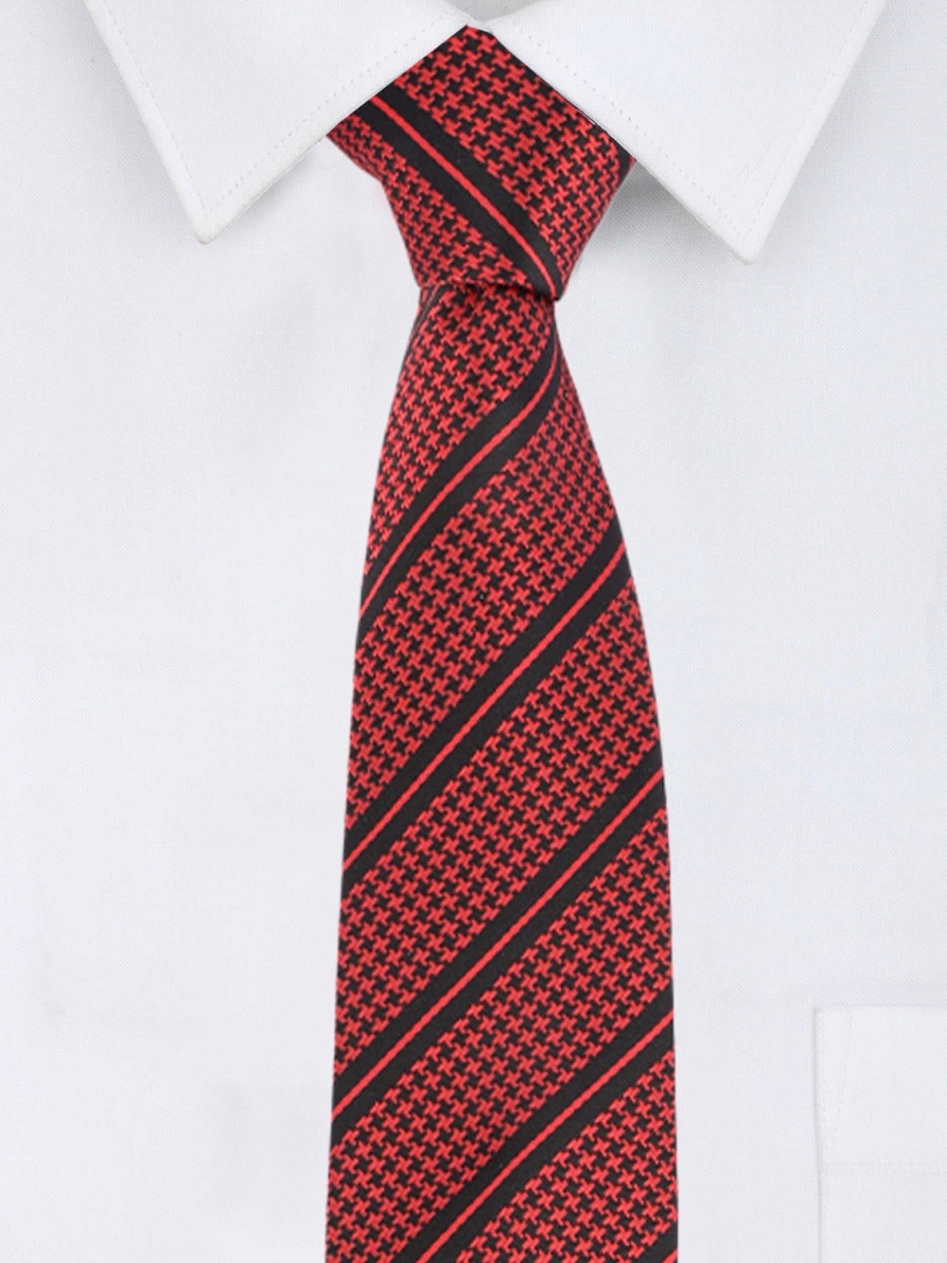 Alvaro Castagnino Microfiber Red::Black Colored Stripes Necktie for Men